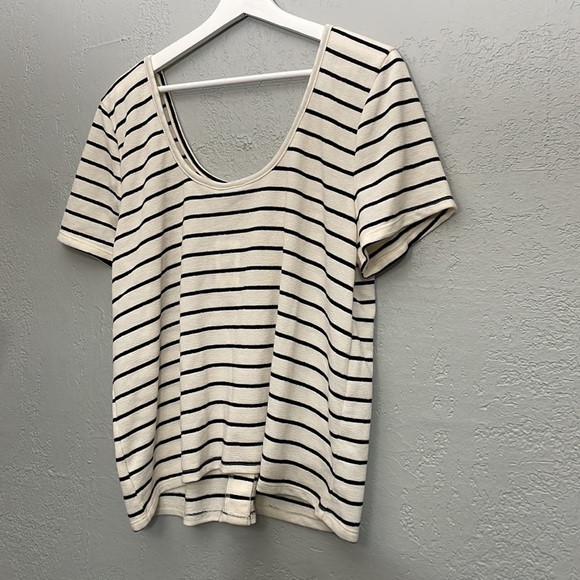 NWT Torrid Ivory & Black Stripe Rib Button Midi Tee Short Sleeve Preppy Size 2X - Picture 10 of 11